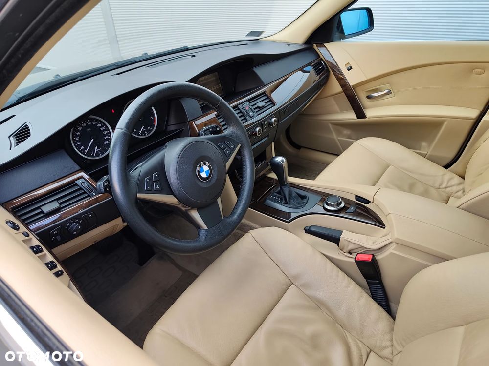 BMW Seria 5 - 32