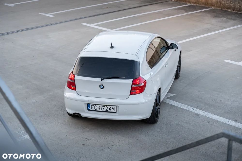 BMW Seria 1 116d - 25