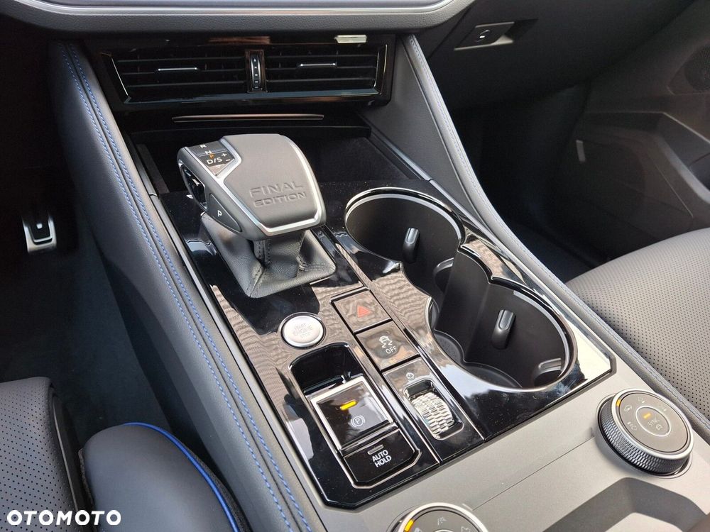 Volkswagen Touareg - 31