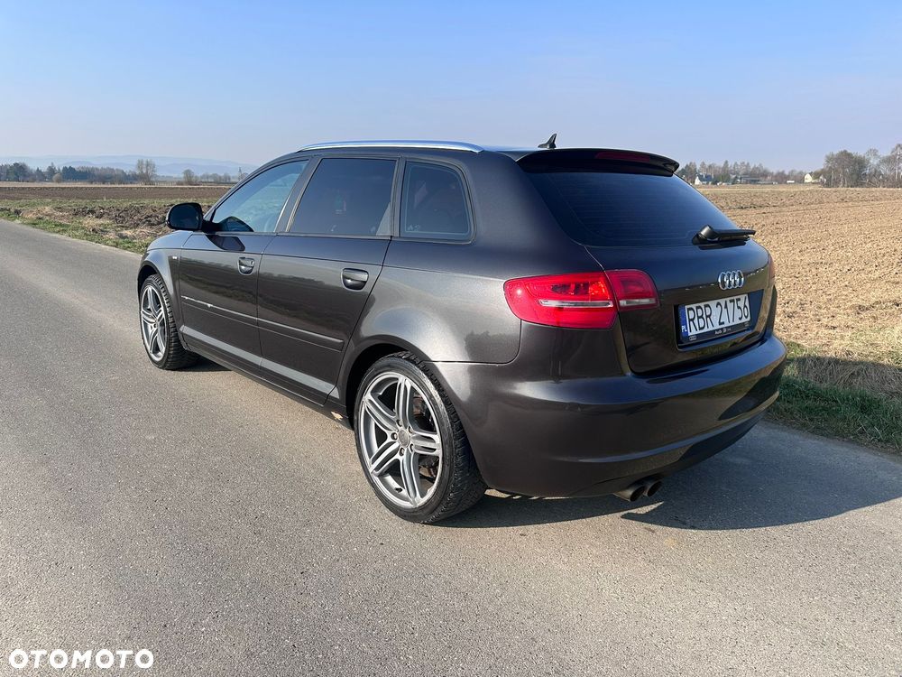 Audi A3 Sportback 2.0 TDI DPF S line Sportpaket (plus) - 9