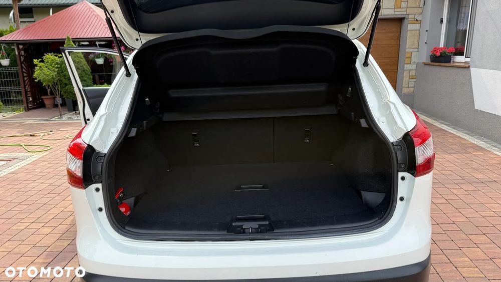 Nissan Qashqai 1.2 DIG-T N-Connecta - 14