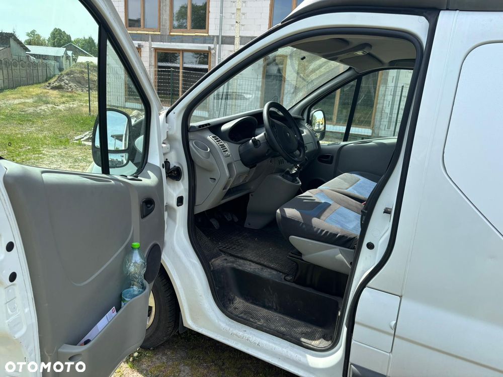 Renault Trafic - 17