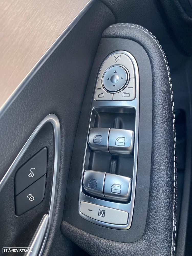 Mercedes-Benz C 300 de T 9G-TRONIC Night Edition - 23