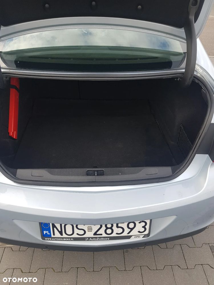Opel Astra IV 1.4 T Active - 10