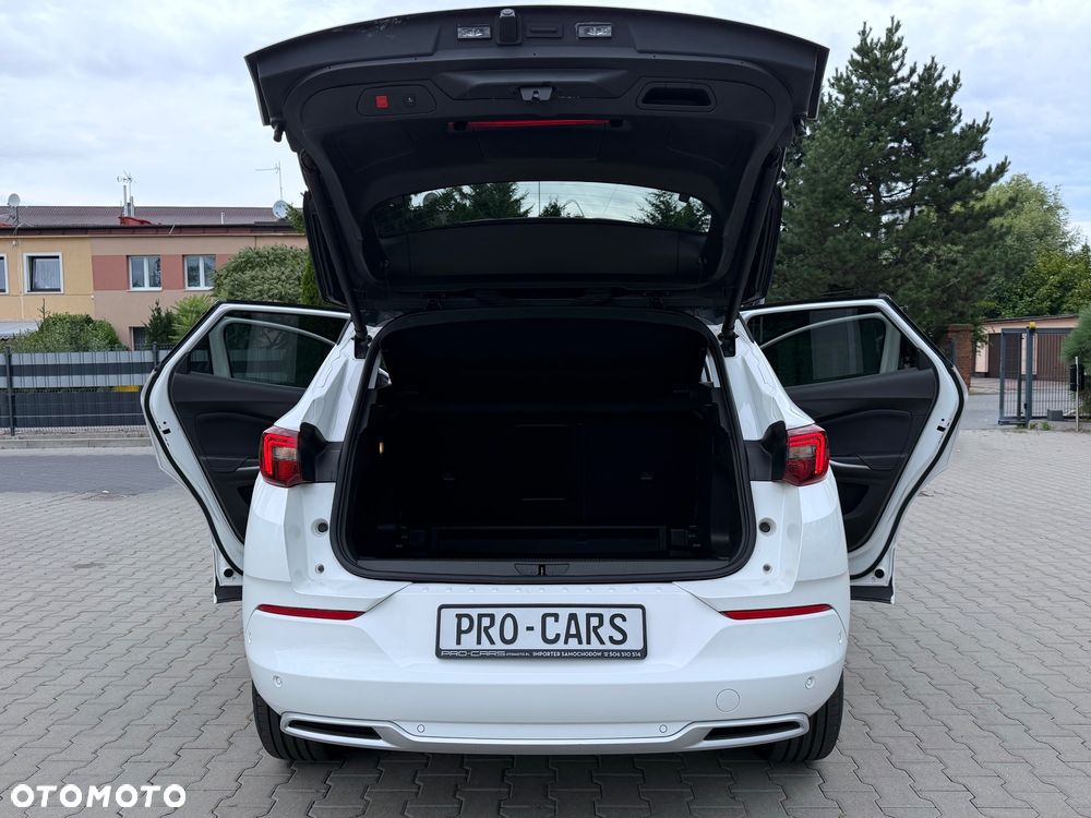Opel Grandland 1.5 D Automatik Business Elegance - 18