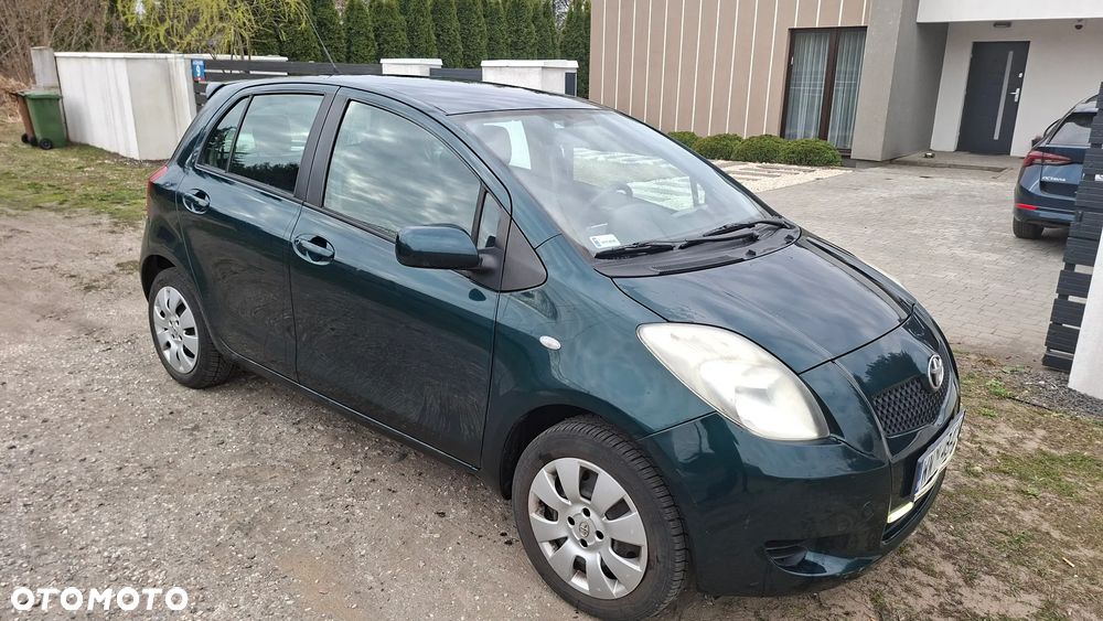 Toyota Yaris 1.0 Terra A/C - 3
