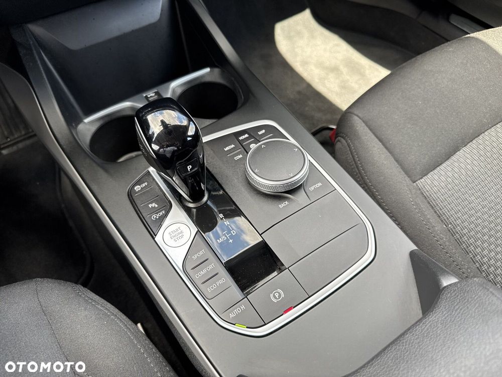 BMW Seria 1 118i Advantage - 17