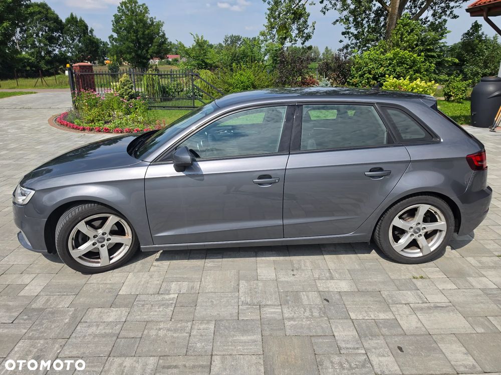 Audi A3 Sportback - 9