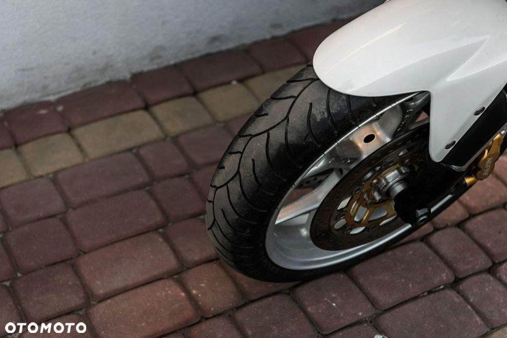 Triumph Tiger - 9