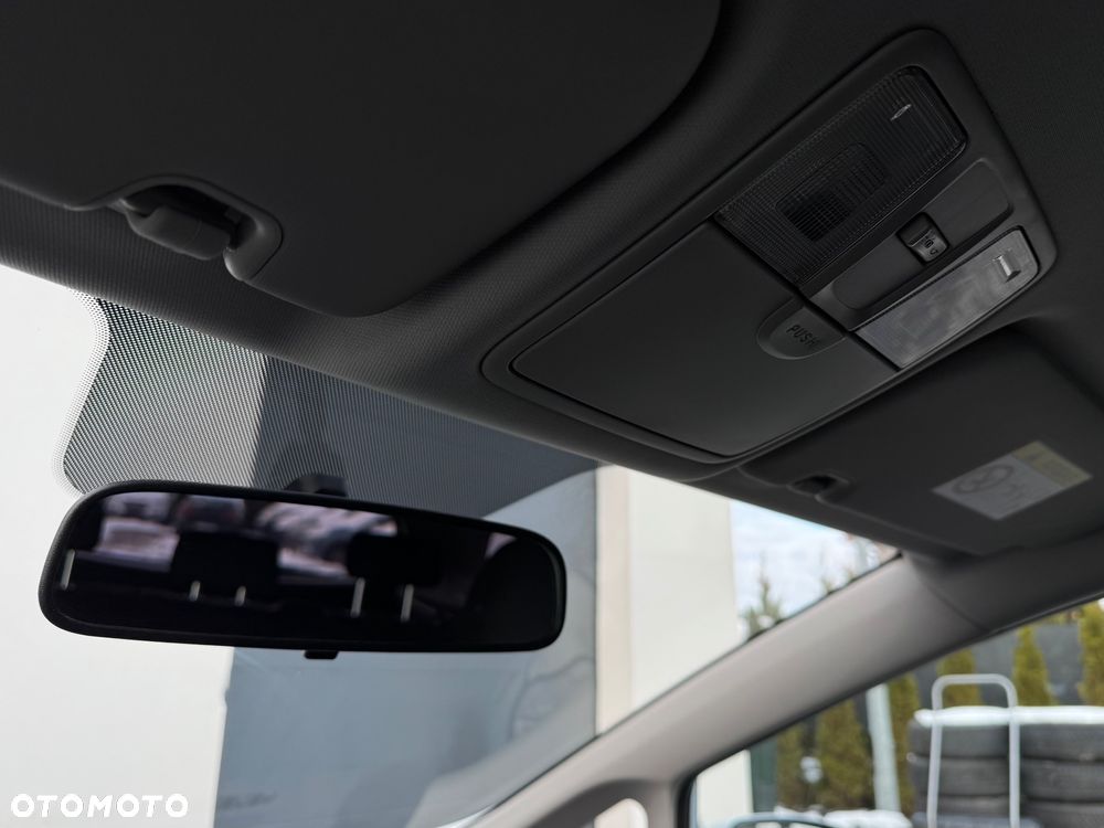 Kia Ceed 1.6 GDI Vision - 24