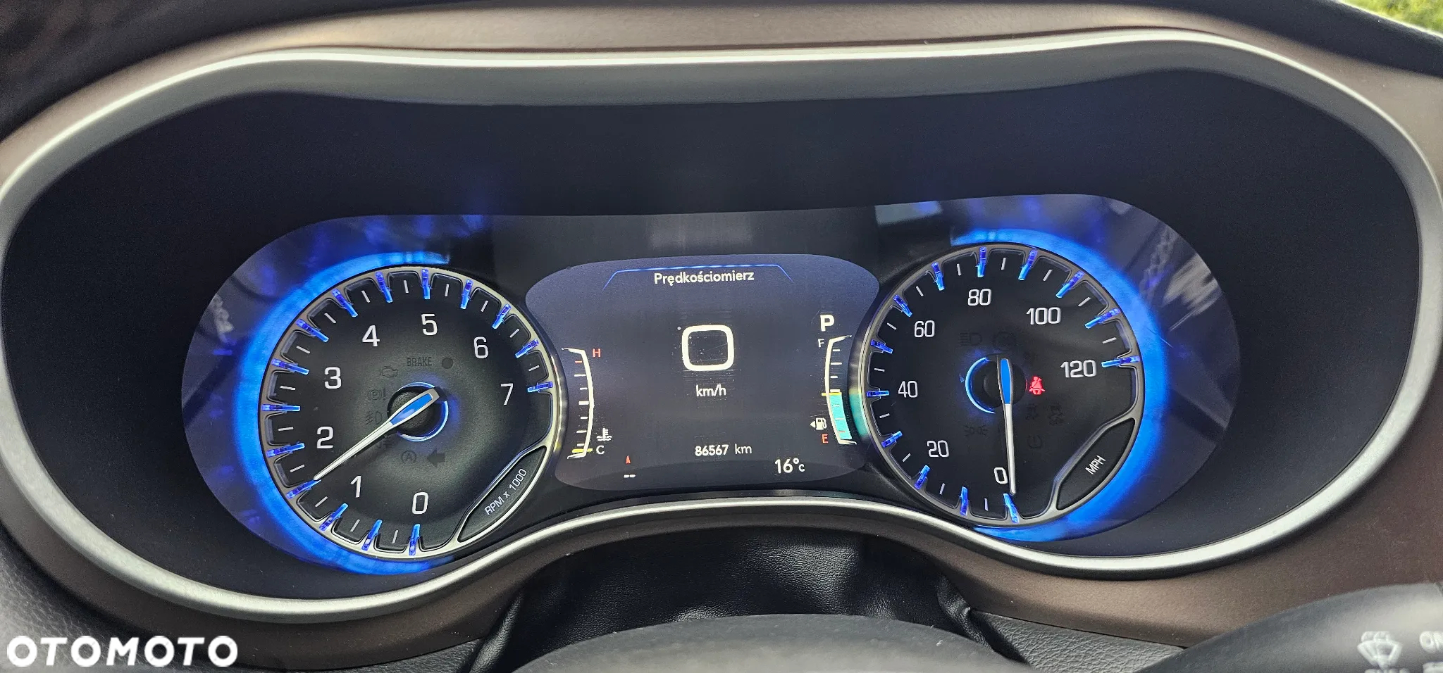 Chrysler Pacifica - 19