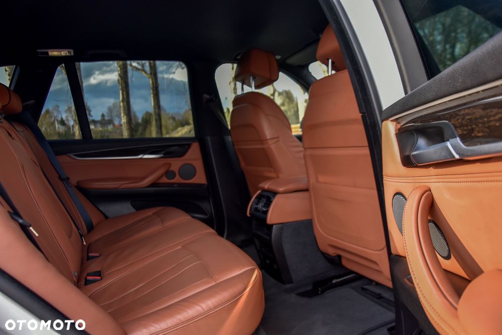 BMW X5 M M50d - 34
