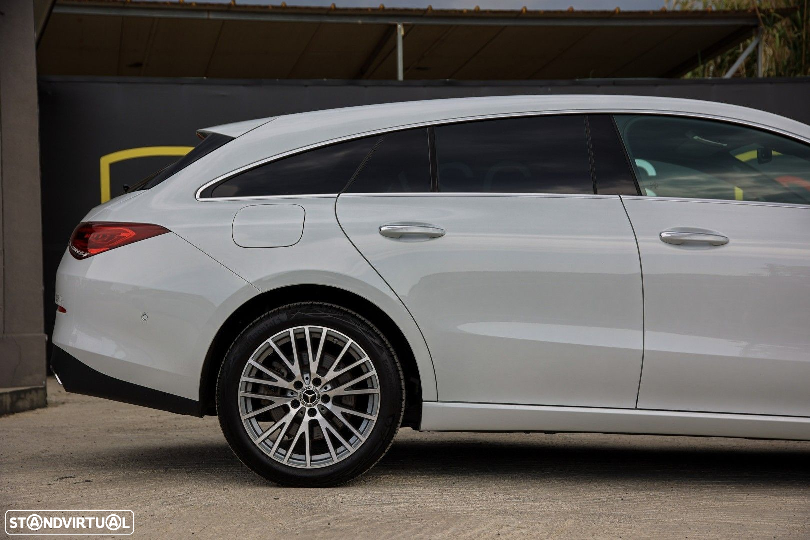 Mercedes-Benz CLA 250 e Shooting Brake 8G-DCT - 24