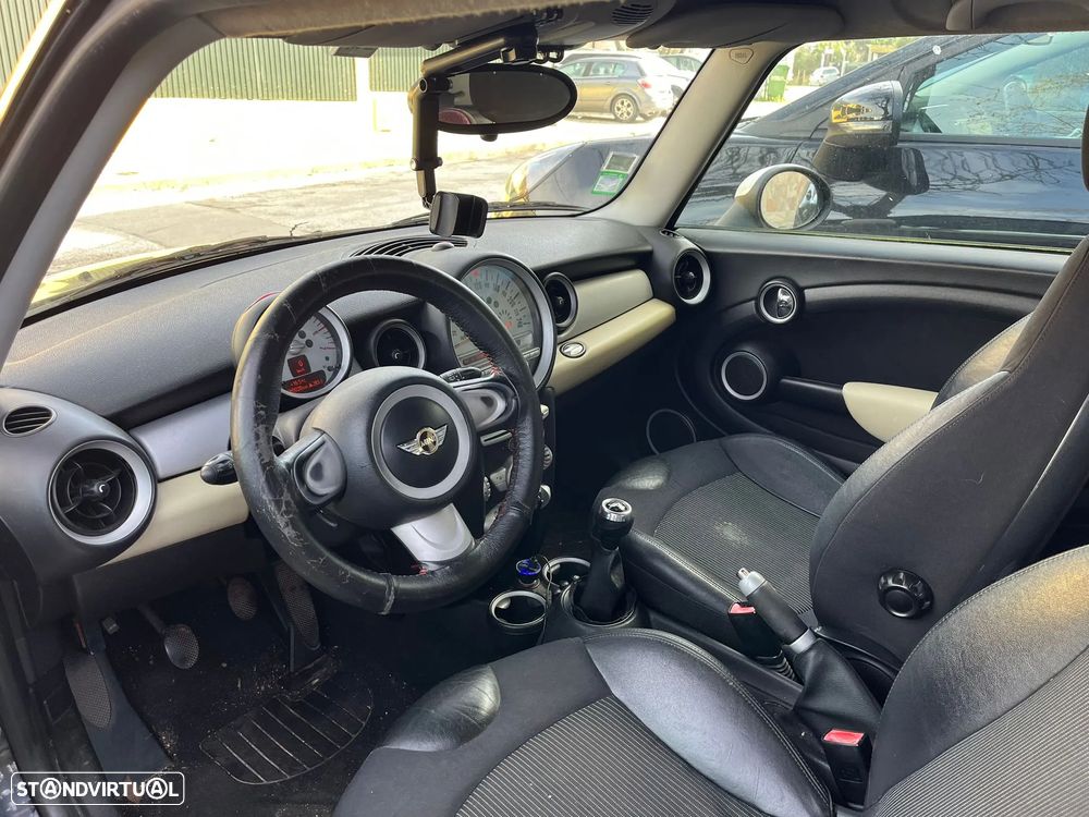 MINI 3 Portas Cooper D - 10