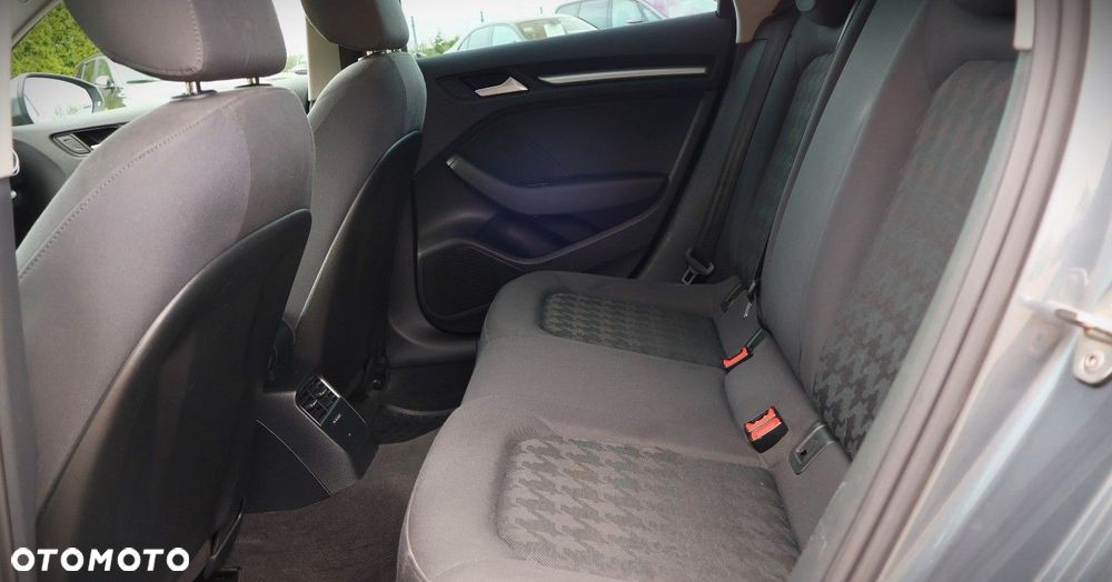 Audi A3 Sportback - 16