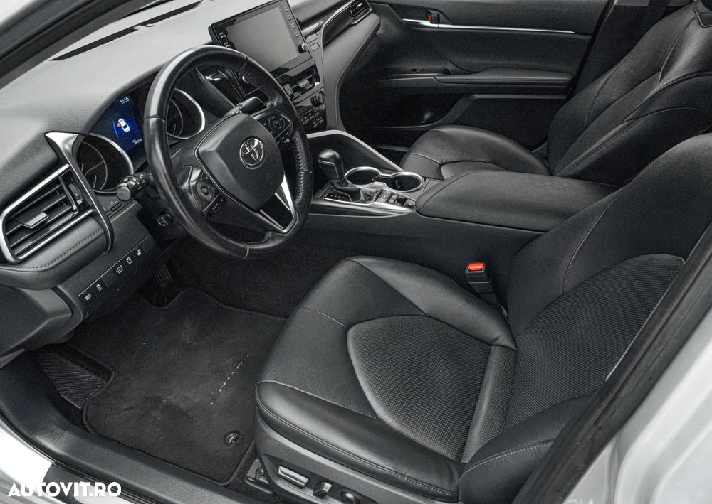 Toyota Camry 2.5 Dynamic - 12