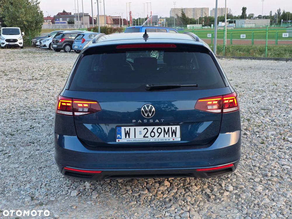 Volkswagen Passat Variant 2.0 TDI EVO Business DSG - 8
