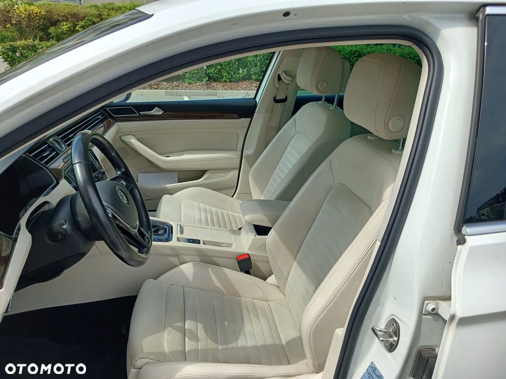 Volkswagen Passat 2.0 TDI BMT Highline DSG - 9