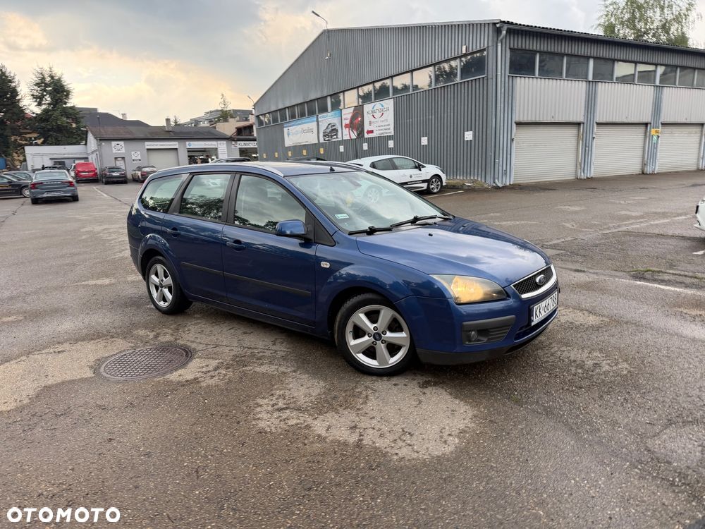 Ford Focus 1.8 FF Trend - 14