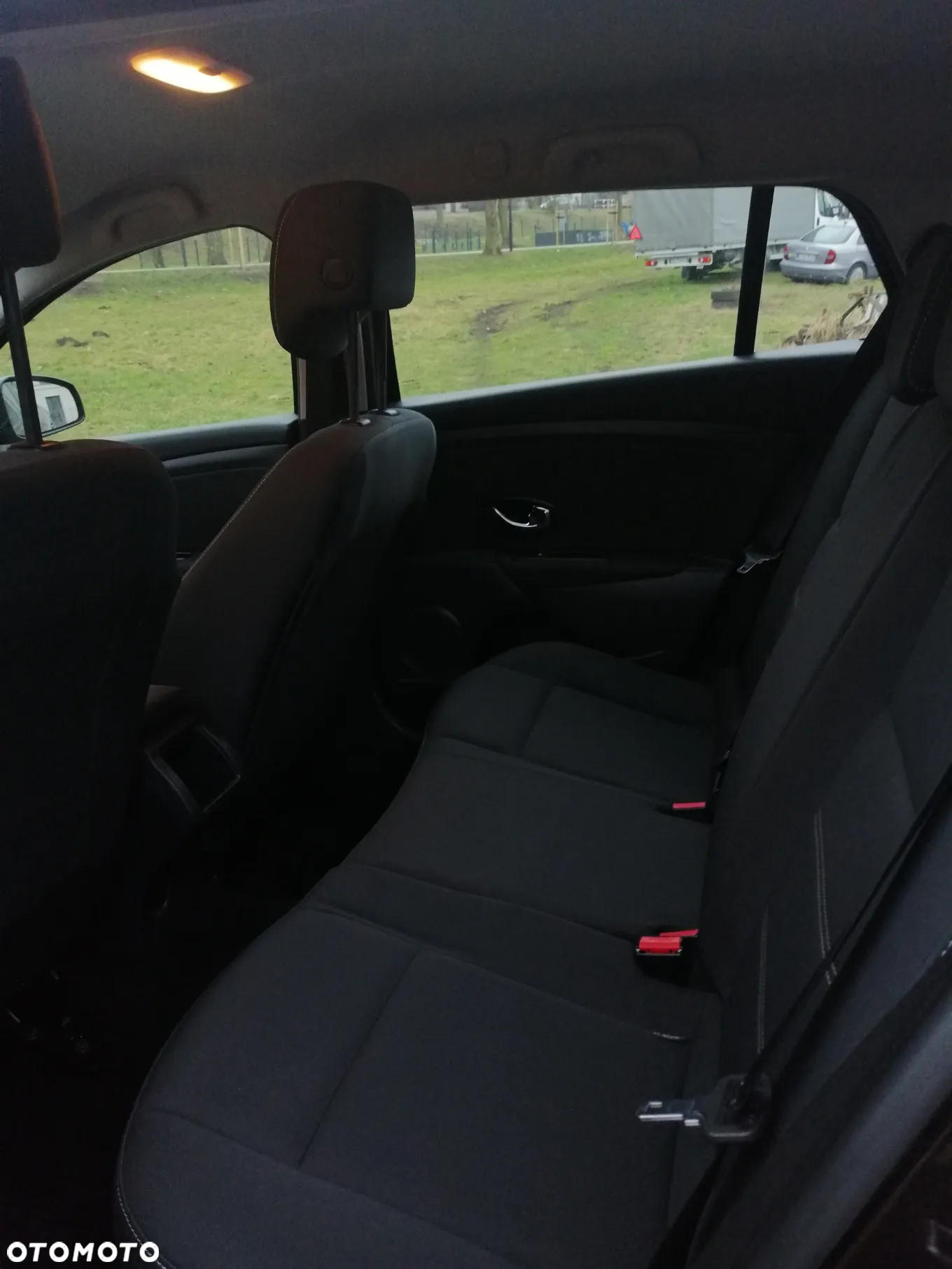 Renault Megane 1.6 16V 100 TomTom Edition - 10