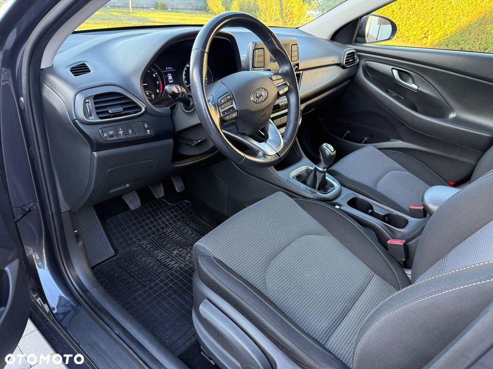 Hyundai i30 1.5 DPI Smart - 10