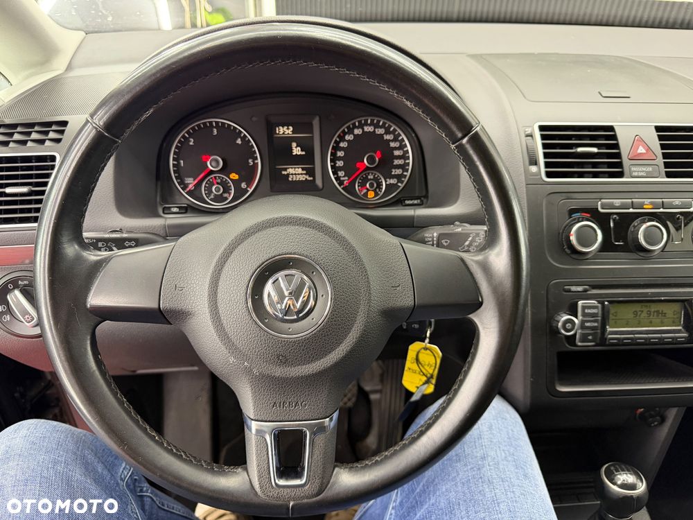 Volkswagen Touran 2.0 TDI DPF Cross - 29