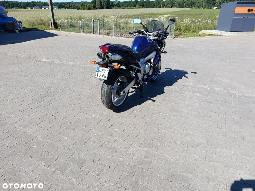 Yamaha FZ6 - 4