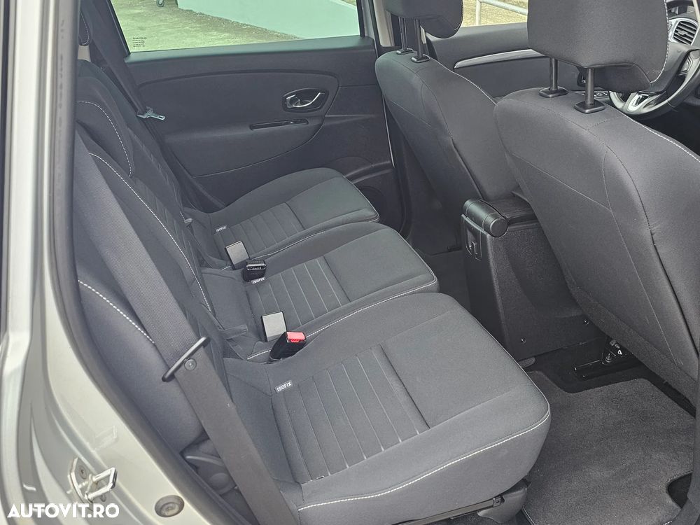 Renault Scenic - 10