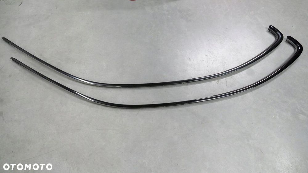 BMW E46 COUPE LISTWA KAROSERYJNA RAMY BOCZNEJ LEWA CZARNY POŁYSK 7030845 - 7