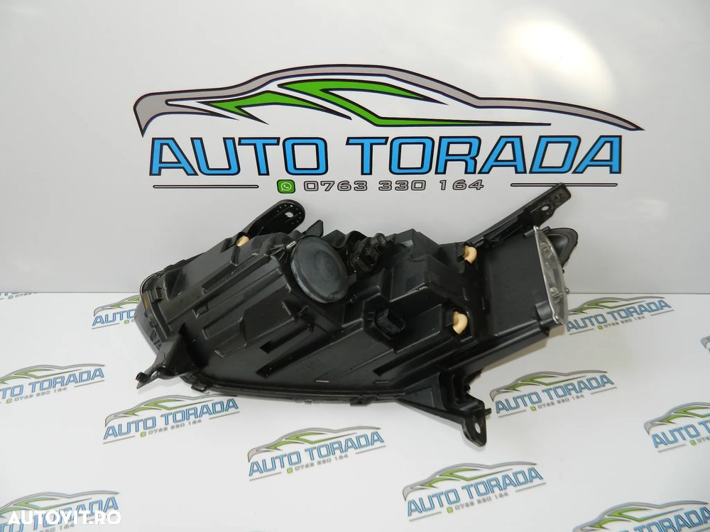 Far dreapta Dacia Logan 3 model 2023 2024 2025 cod 260107920R - 6