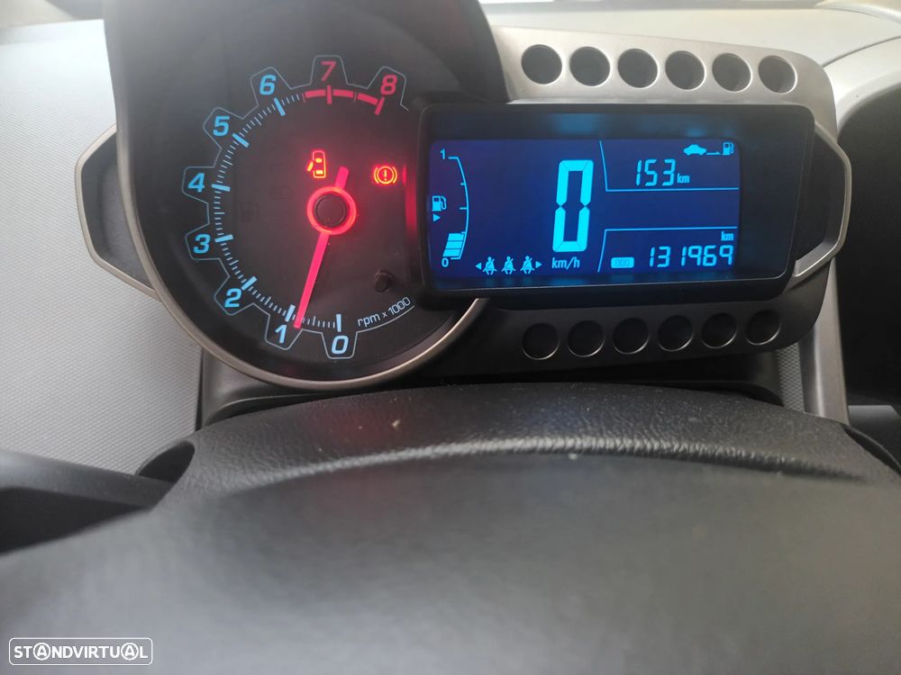 Chevrolet Aveo 1.2 LS - 4