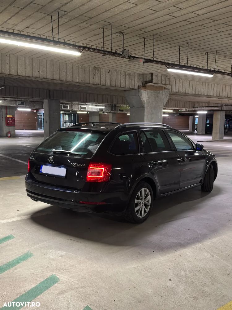 Skoda Octavia 2.0 TDI DSG Style - 7