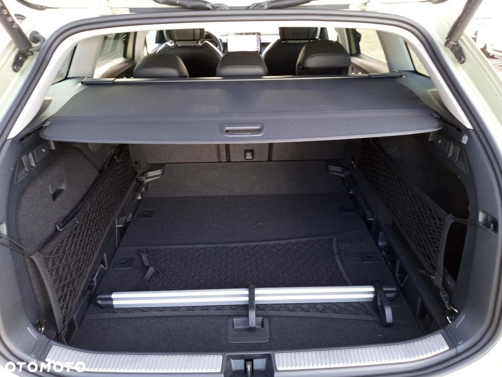 Skoda Superb 1.5 TSI L&K DSG - 37