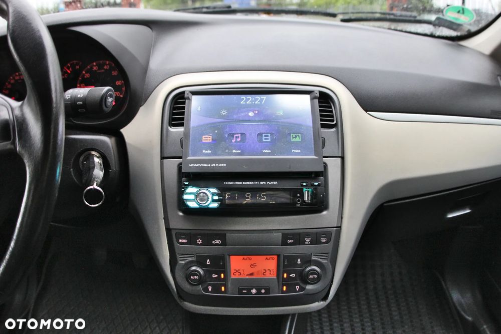 Fiat Grande Punto - 8