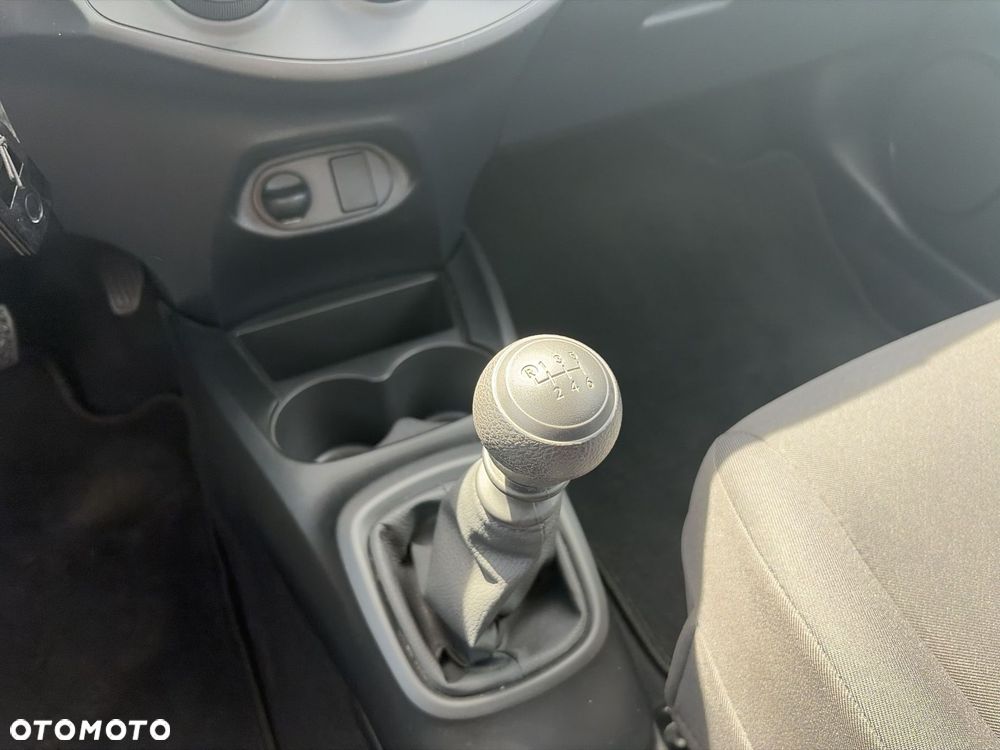 Toyota Yaris 1.5 Active - 16