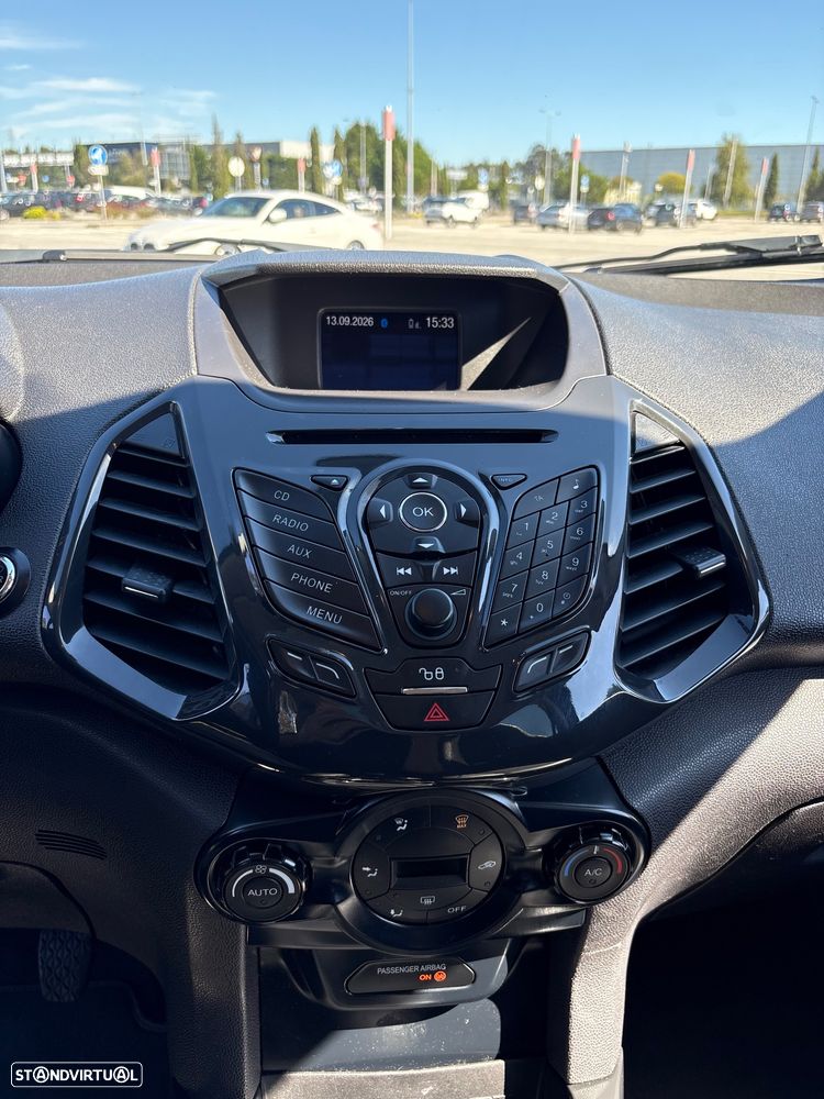 Ford EcoSport 1.5 TDCi Titanium - 11