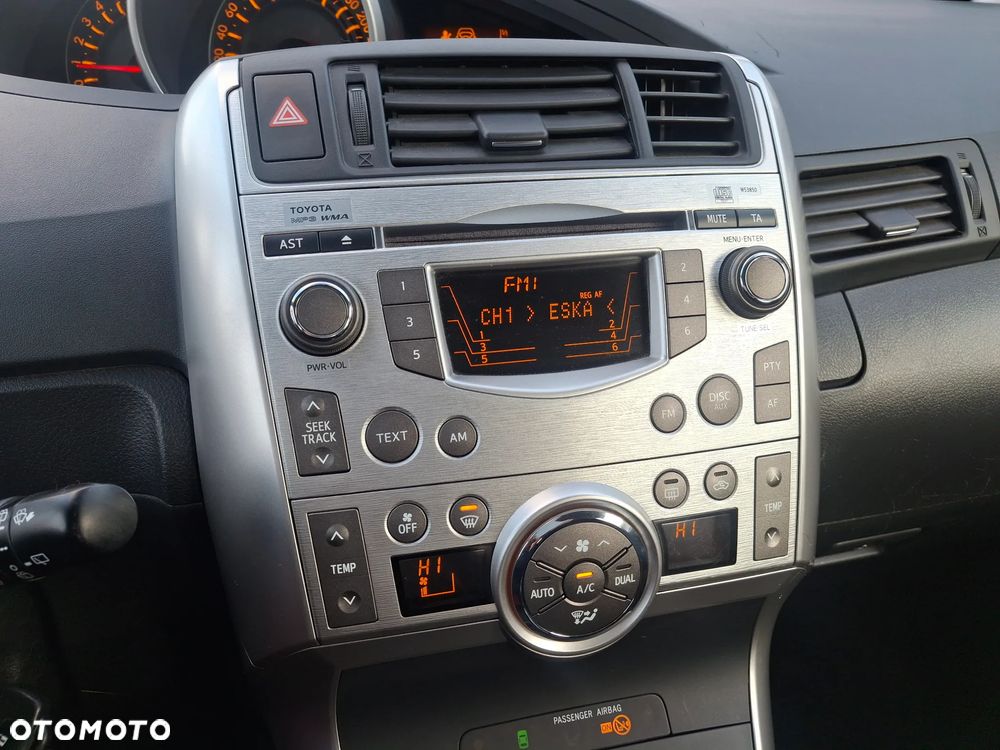 Toyota Verso 1.8 Edition - 9