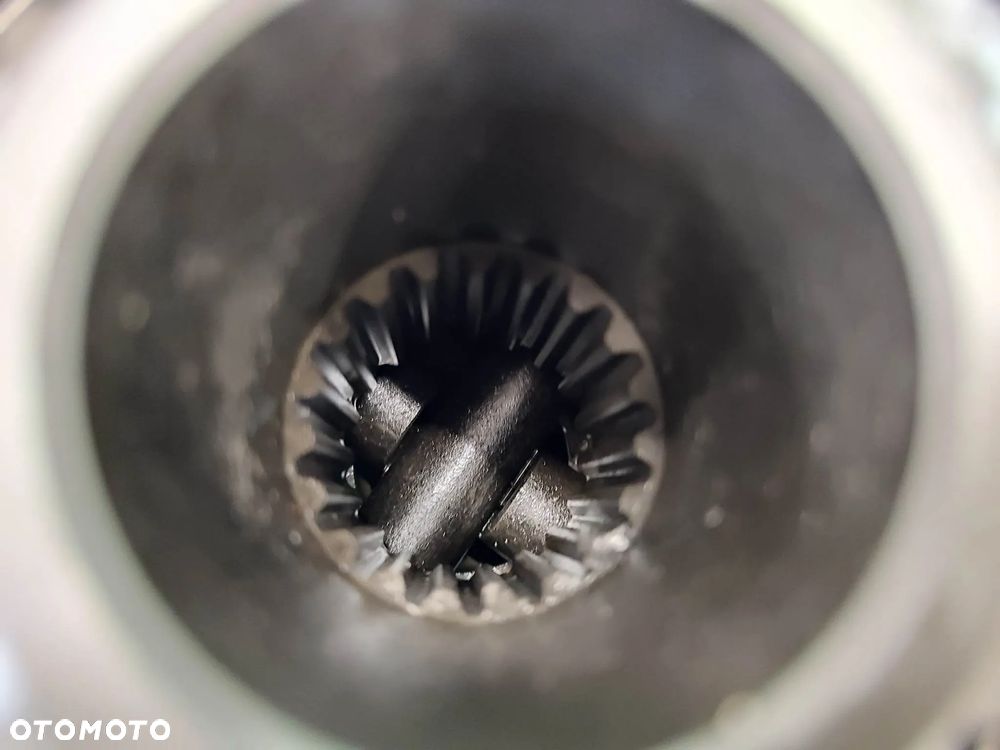 Mechanizm różnicowy Fendt 820 (15x34)(7450400403) - 12