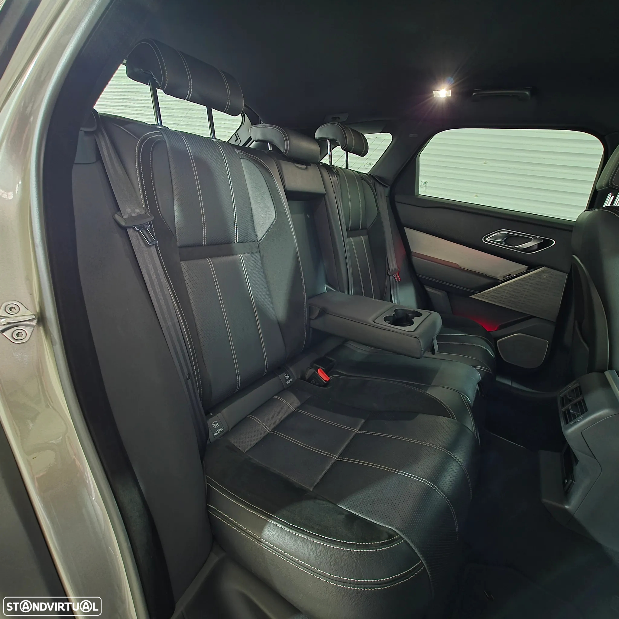 Land Rover Range Rover Velar 2.0 D R-Dynamic HSE - 25