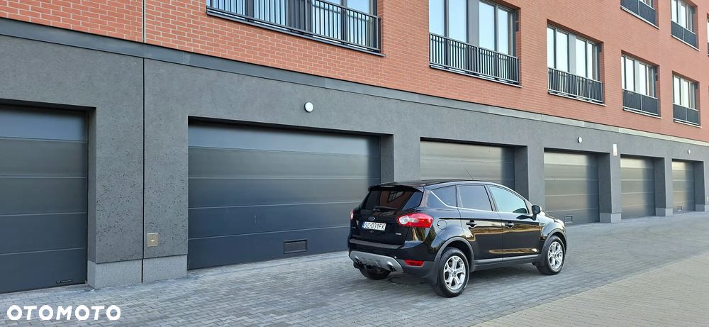 Ford Kuga 2.0 TDCi 2x4 Titanium - 21