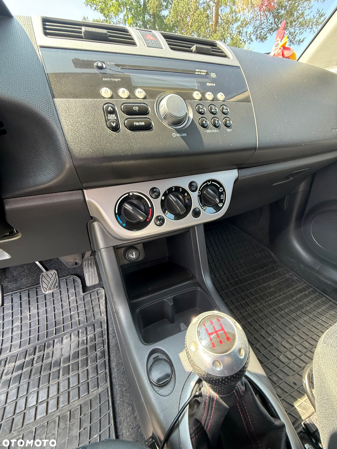 Suzuki Swift - 14