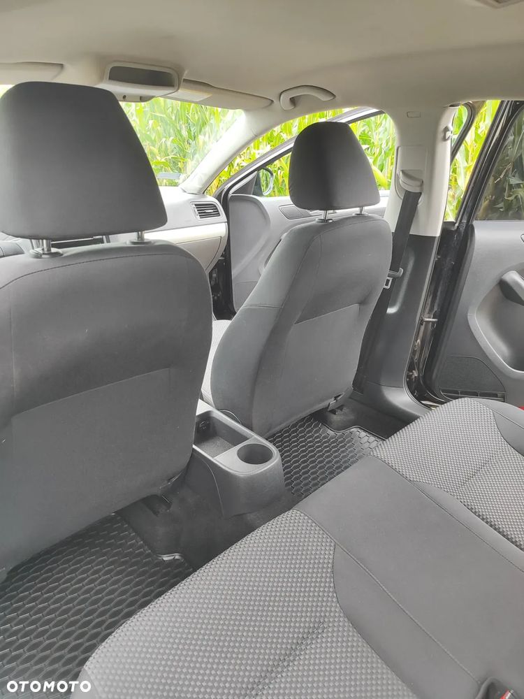 Volkswagen Jetta 1.6 TDI BMT Trendline - 3