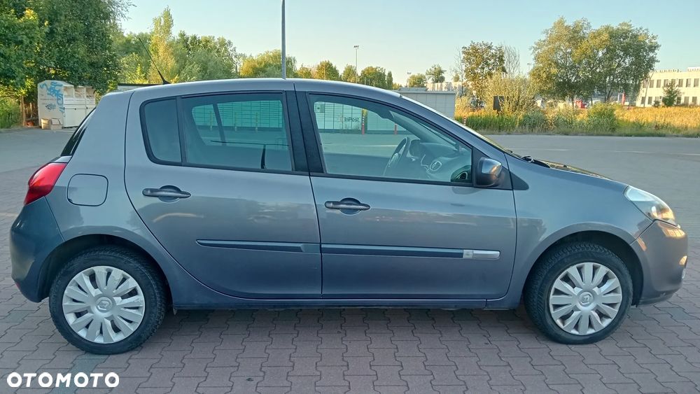 Renault Clio 1.2 16V Alize - 6