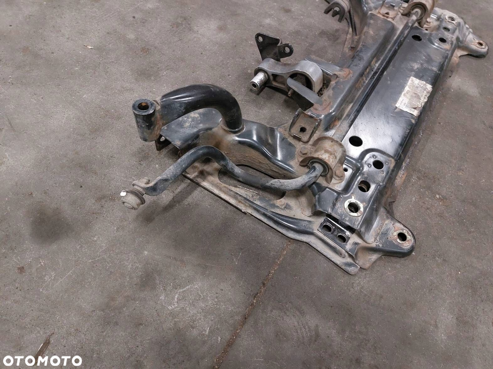 SANKI WÓZEK KOŁYSKA SILNIKA FORD FIESTA MK5 02-05r 2S61-5W019-GZ - 2