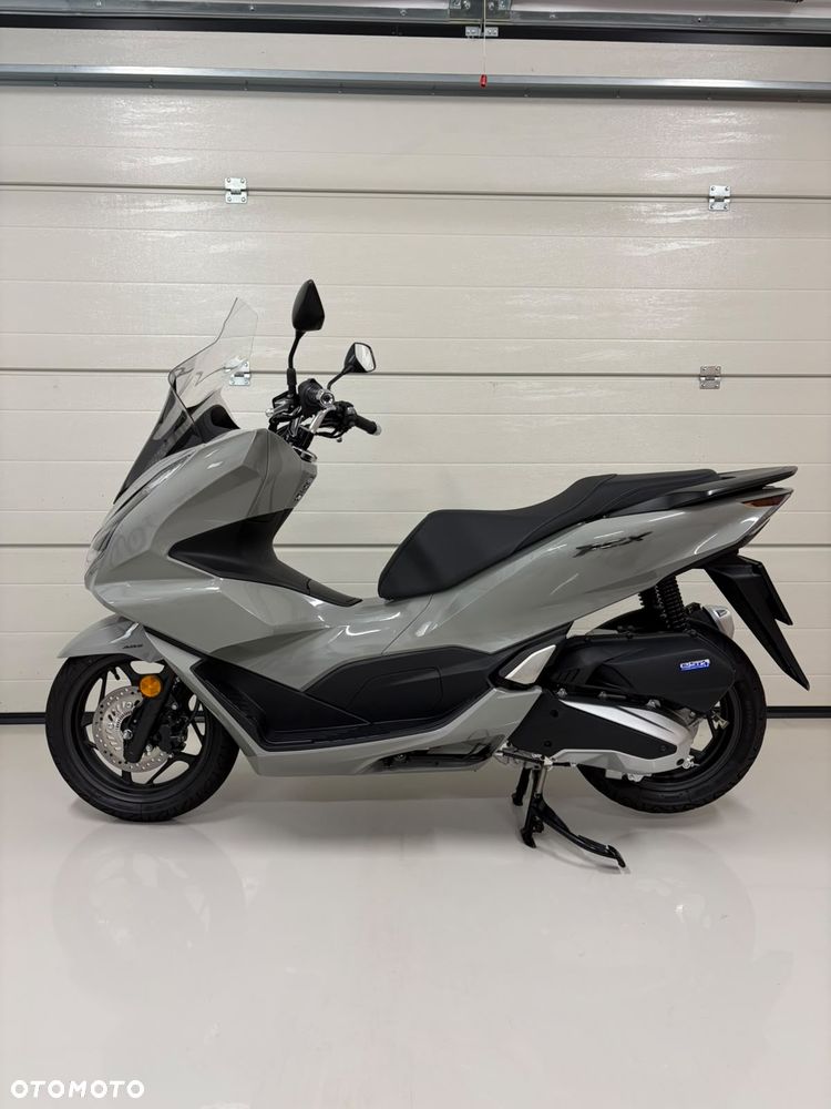 Honda PCX - 1