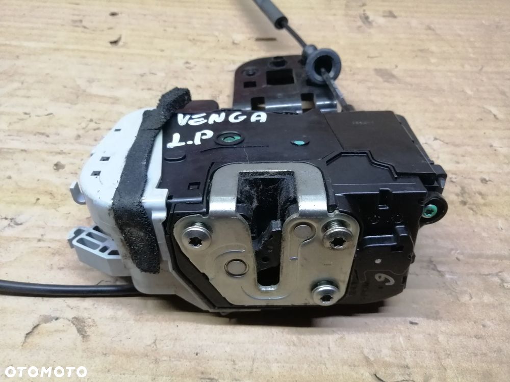Kia Venga zamki drzwi komplet lewy przód 6 Pin pozostałe 4 Pin EU - 7
