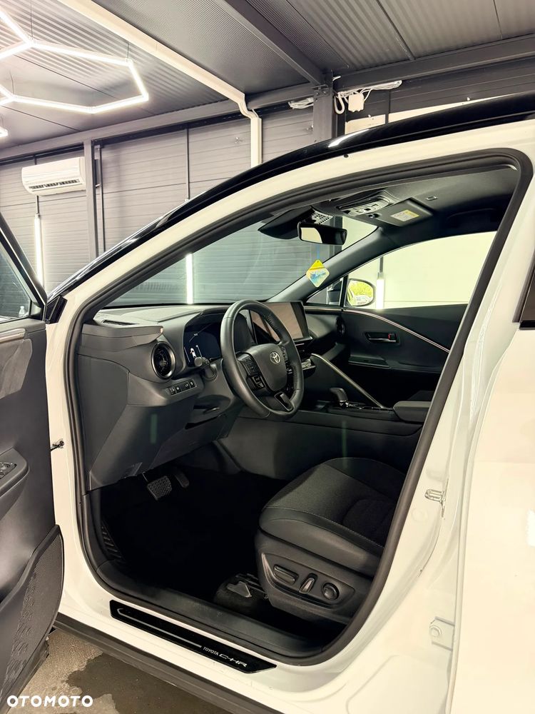 Toyota C-HR 1.8 Hybrid Black&White - 10
