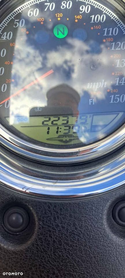 Suzuki Boulevard - 39