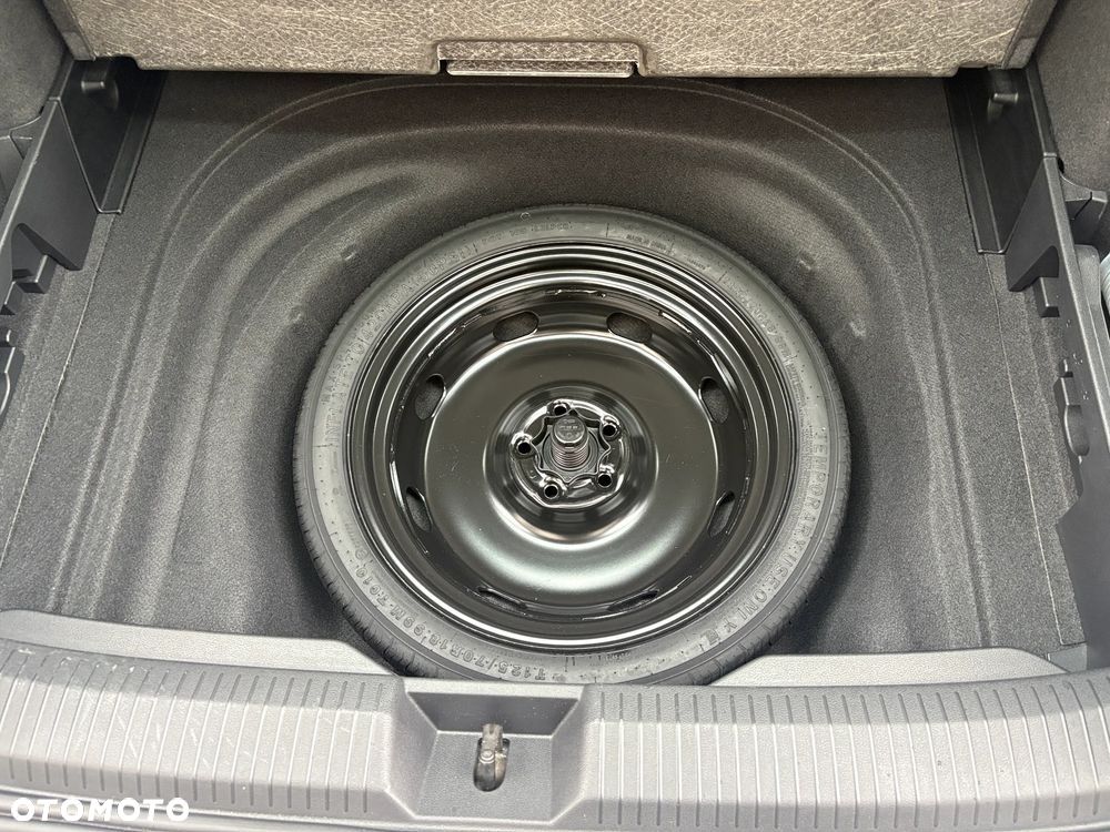 Volkswagen Golf 2.0 TDI Life - 24