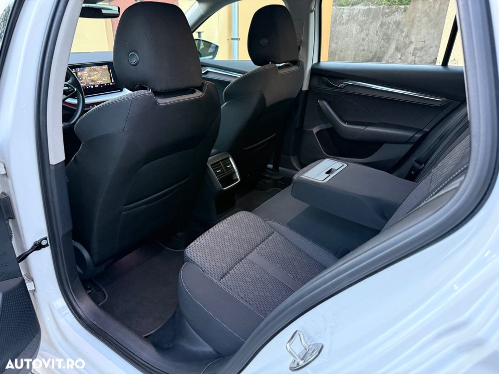 Skoda Octavia 2.0 TDI DSG Edition - 27